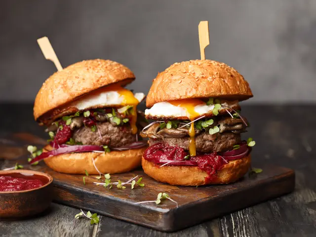 Brother Burgers'nin yemek ve ambiyans fotoğrafları 1