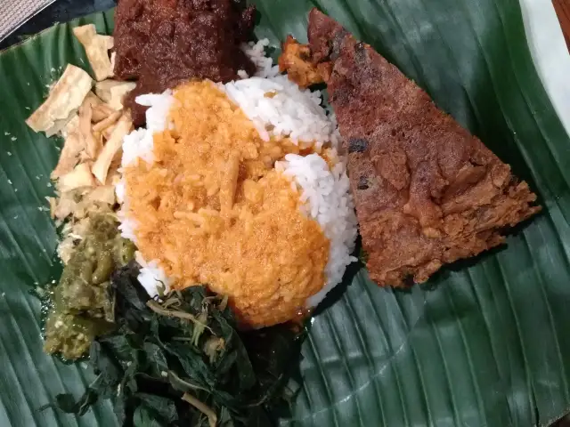 Gambar Makanan Nasi Kapau Langganan 9