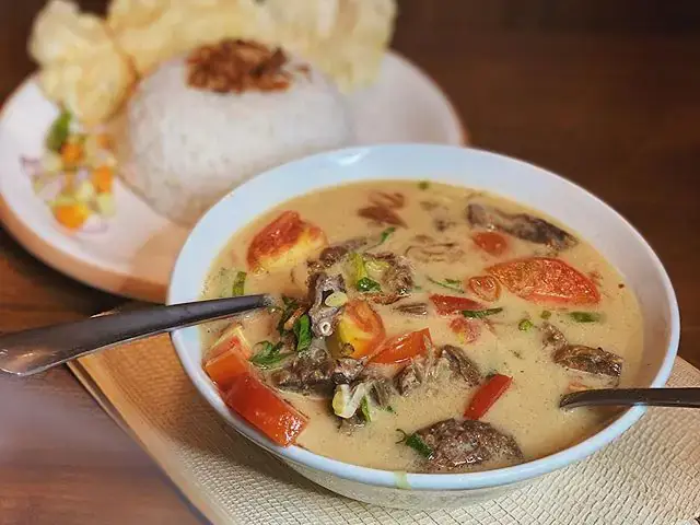 Gambar Makanan Soto Betawi Ibu Annie 2