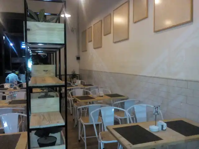 Gambar Makanan Kiko Cafe Sta. Tugu 8