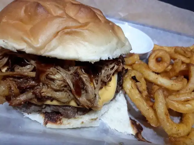 Holy Smokes Garage Burger & BBQ Food Photo 3