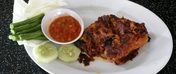 Gambar Makanan Ayam Betutu Khas Gilimanuk 3