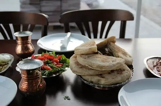 Meşhur Konya Tandır Kebap'nin yemek ve ambiyans fotoğrafları 1