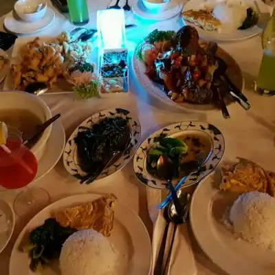 Kelong Seafood Restaurant