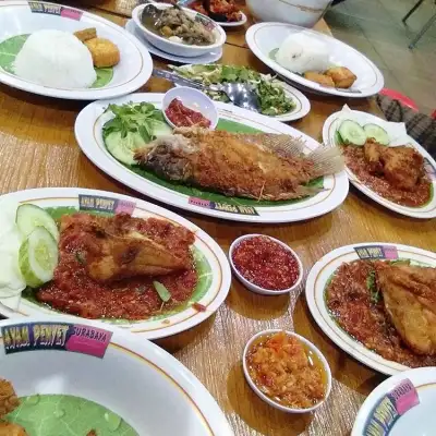 Ayam Goreng Penyet Surabaya