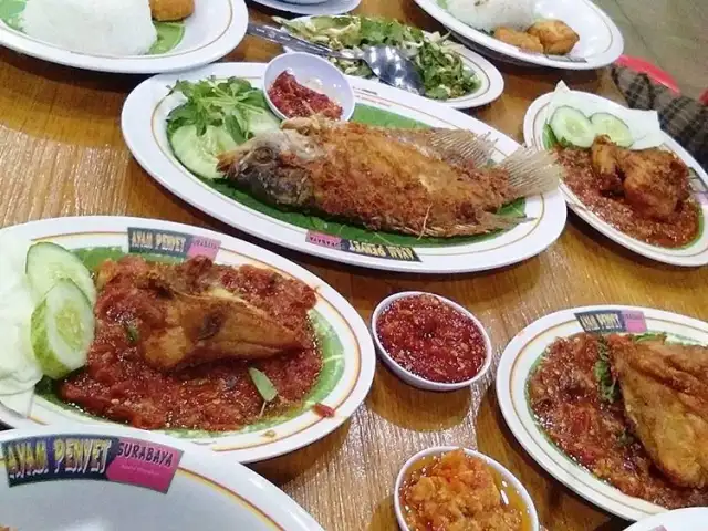 Ayam Goreng Penyet Surabaya