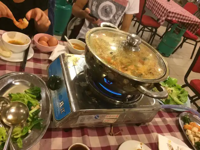 Authentic Highlands Steamboat - Cameron Highlands Food Photo 2