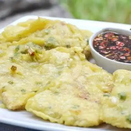 Gambar Makanan Ayam Geprek, Nasi Ulam Bu Nyai, Bungur 3