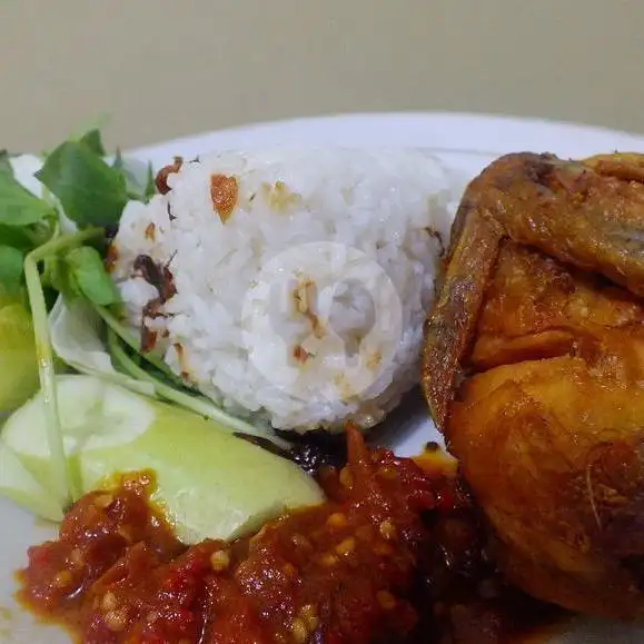 Gambar Makanan Pecel Lele Bang Toyibb, Pauh 1