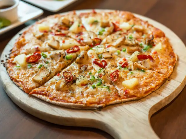Rooster Pizza'nin yemek ve ambiyans fotoğrafları 1