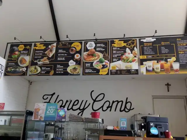 Gambar Makanan Honeycomb Cafe & Desserts Cibubur Kota Wisata 20