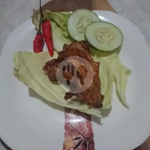 Gambar Makanan Ayam Goreng Kering & Crispy Novena, Colomadu 4