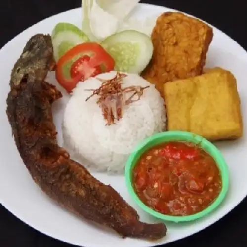 Gambar Makanan Pecel Ayam Dan Lele Goreng Warung Wong Jowo, Taman Jajan Gaul 4