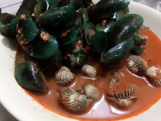 Kerang Kiloan Den Sinyo