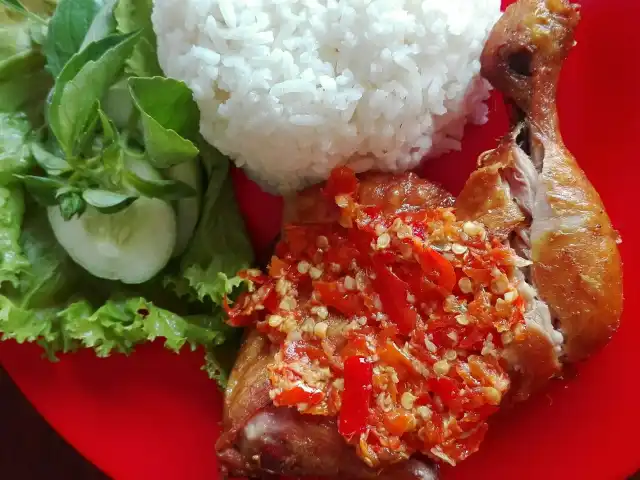 Gambar Makanan Ayam Karmila 12