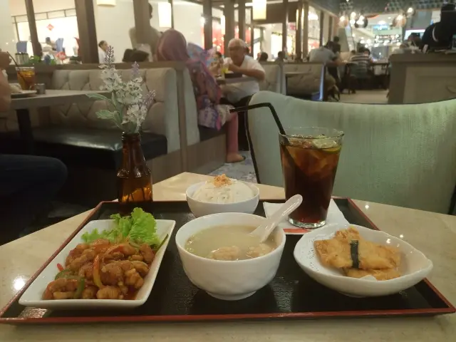 Gambar Makanan Hong Kong Cafe 6