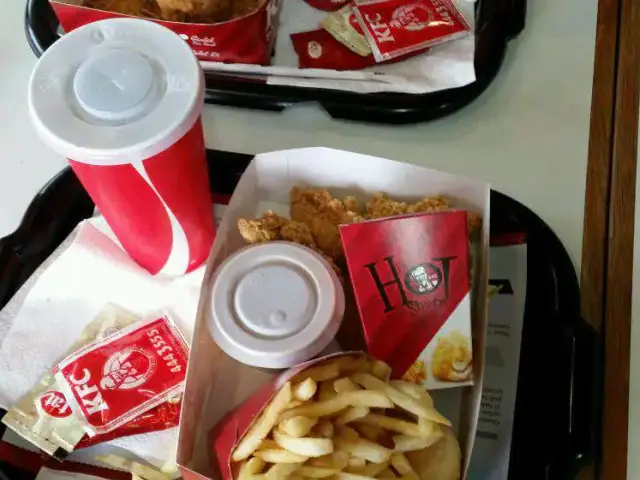 KFC'nin yemek ve ambiyans fotoğrafları 29