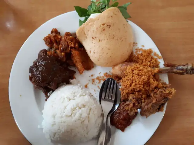 Gambar Makanan Ayam Goreng Ny.Suharti 19