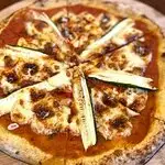 Gorgonzola Pizza Studio Food Photo 1