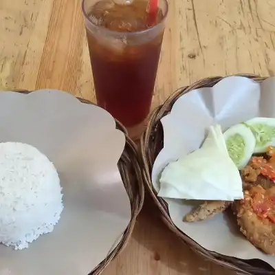 Ayam Geprek Malaka, Sukapura