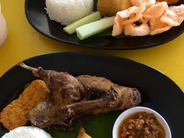 Gambar Makanan Bebek Goreng Haji Yogi 18