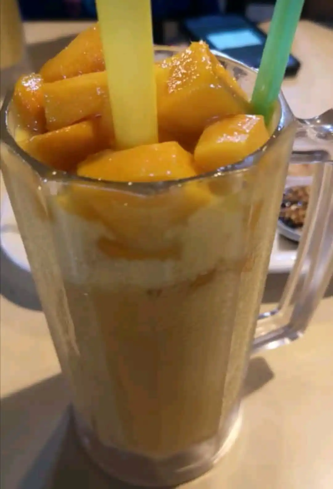 Classic Cafe, Mangga Susu