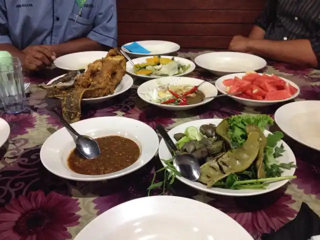 Nasi Ulam Bawah Rumah Food Photo 6