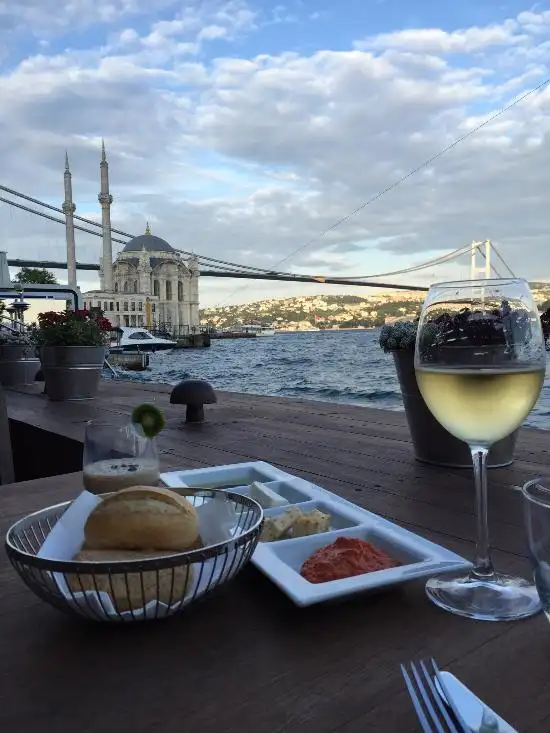 Et Cetera on the Bosphorus'nin yemek ve ambiyans fotoğrafları 38