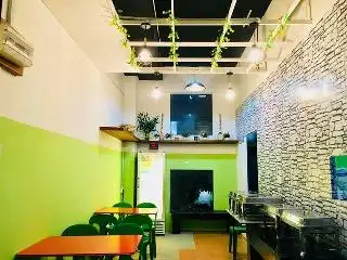 Joy's Cafeteria