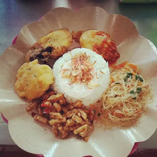 Gambar Makanan Nasi Uduk Jakarta Mama Mimi, Bantul 3