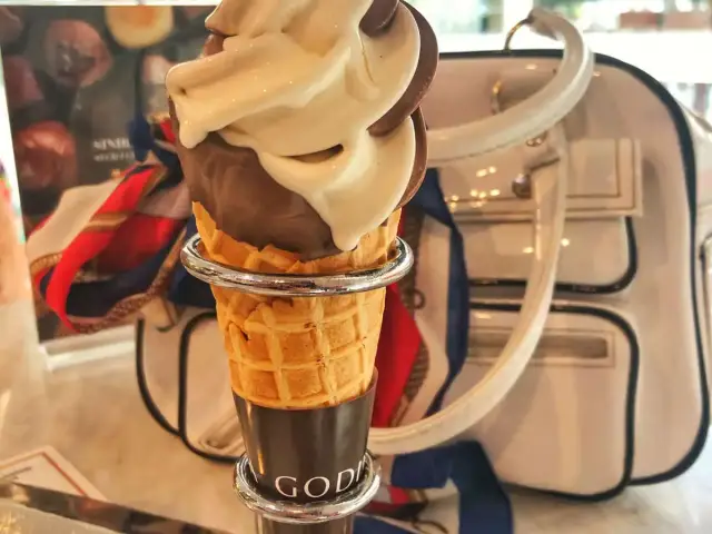 Godiva'nin yemek ve ambiyans fotoğrafları 74