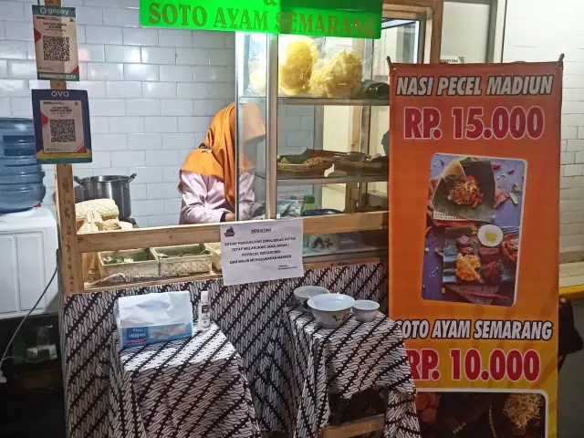 Gambar Makanan Nasi Pecel Madiun & Soto Ayam Semarang 2