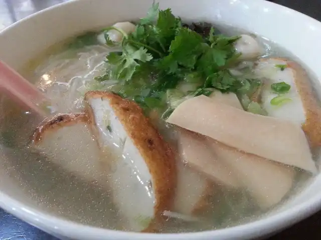 Moon Kee Fish Head Noodles Food Photo 2