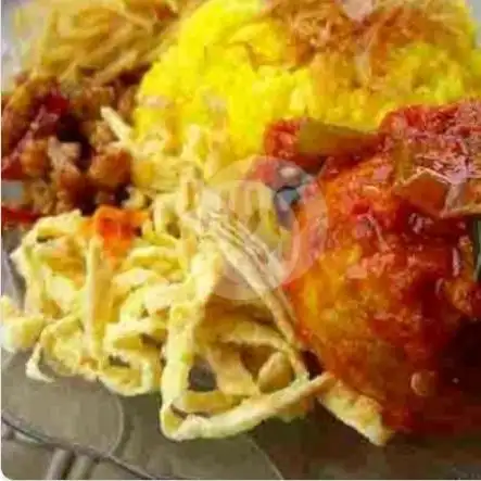 Gambar Makanan Nasi Kuning Istimewa 5