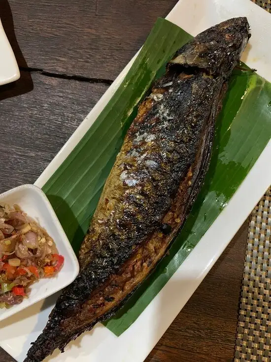 Rumah Makan Ikan Bakar Slengseng