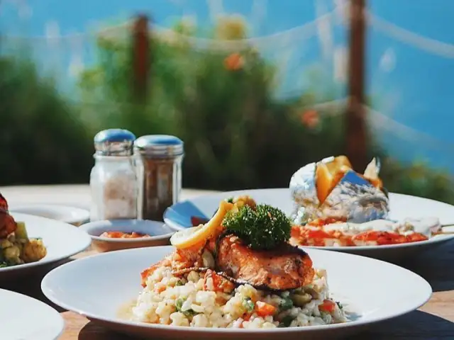 Gambar Makanan The View - Lo Joya Biu Biu Resort & Spa 3