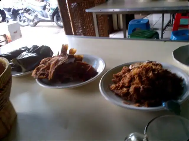 Gambar Makanan Warung nasi bu hj cicih 3