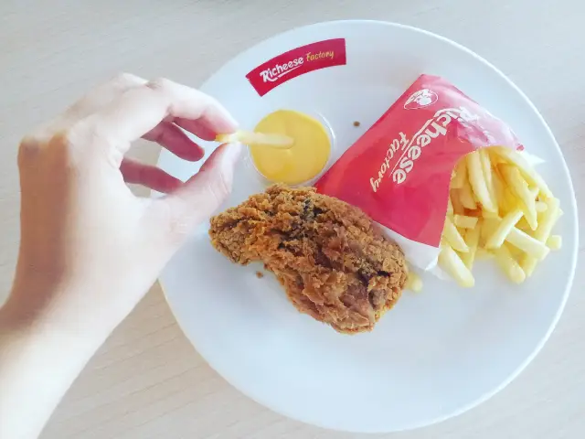 Gambar Makanan Richeese Factory 8