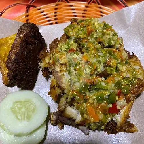 Gambar Makanan Ayam Geprek Pedes Dower 15