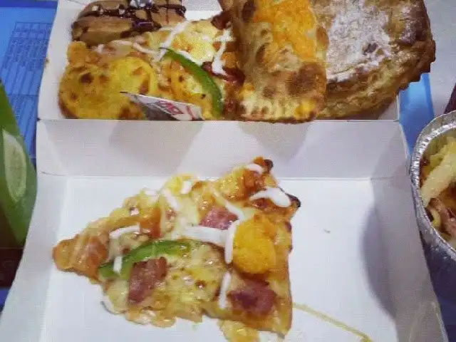 Gambar Makanan Domino's Pizza Teras Benhil 5