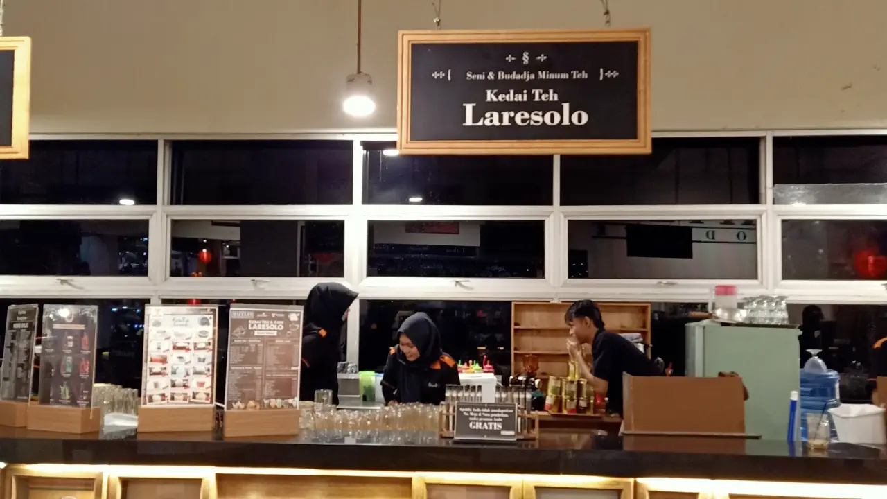 Kedai Teh Laresolo