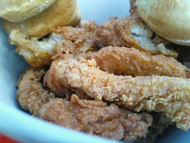 Arden Fried Chicken'nin yemek ve ambiyans fotoğrafları 1