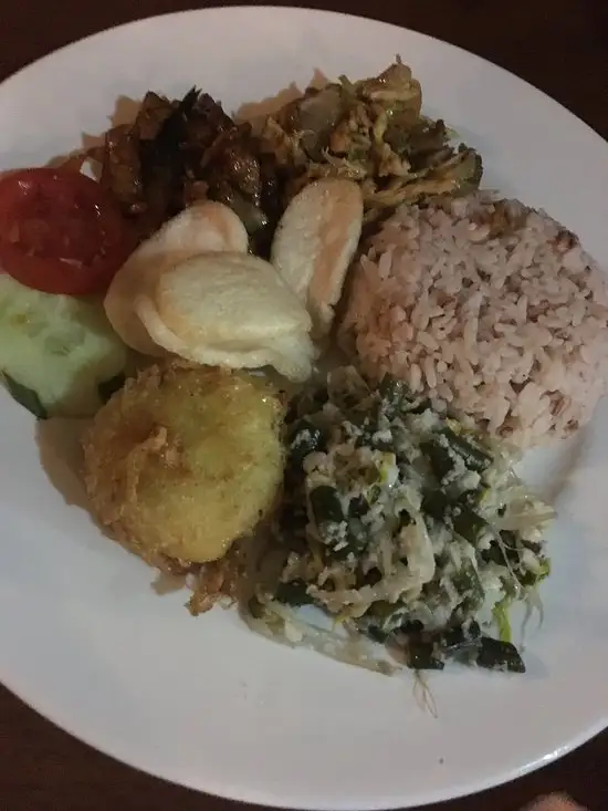 Gambar Makanan Warung Made's Munduk 8