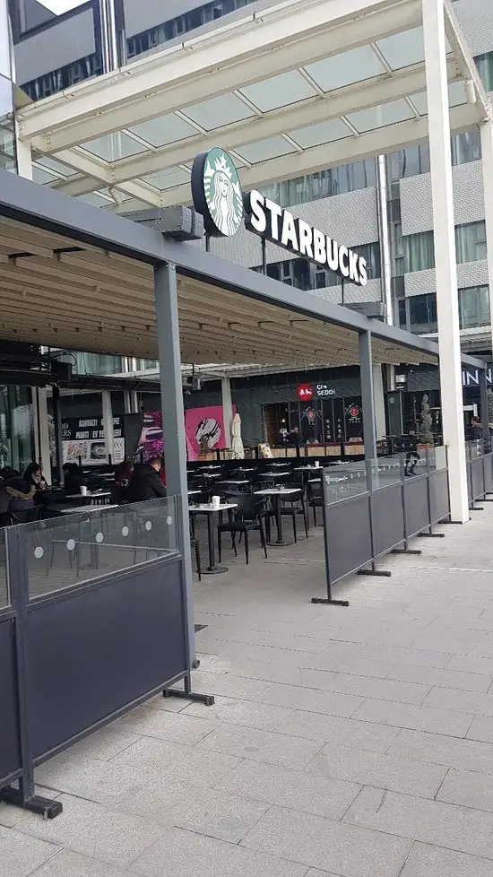 Starbucks Coffee Karanfil'nin yemek ve ambiyans fotoğrafları 42