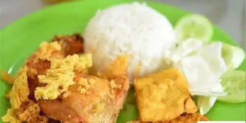 Ayam Kremes Dadi Makmur, Jatiwaringin Raya