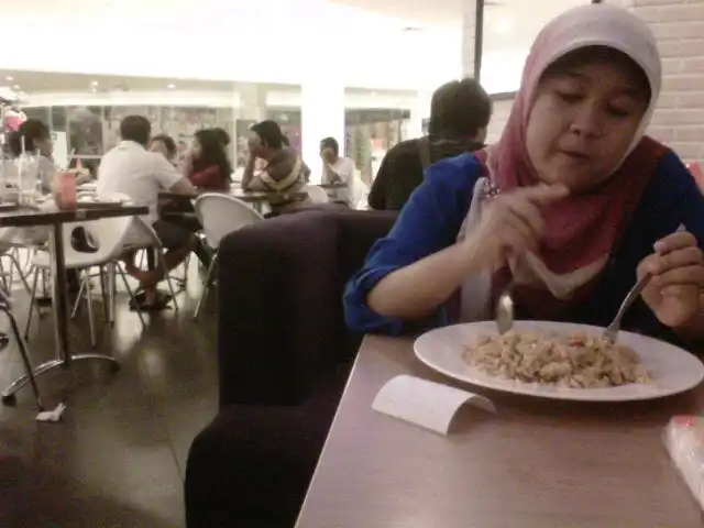 Gambar Makanan Solaria 7