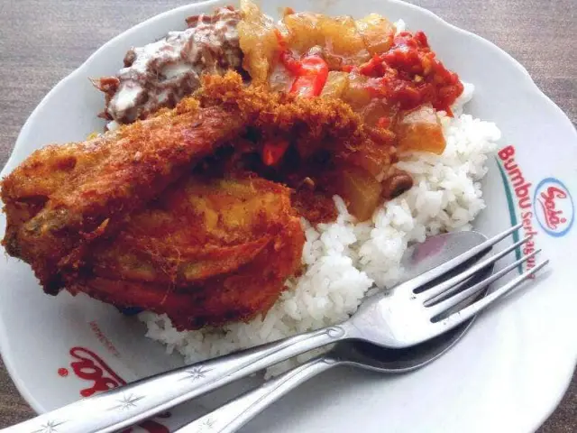 Gambar Makanan Warung Nasi Gudeg Bu Rini 7