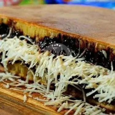 Gambar Makanan Roti Bakar Dan Martabak Bee, Jl. Mendung ll No 8 A Jebres 15