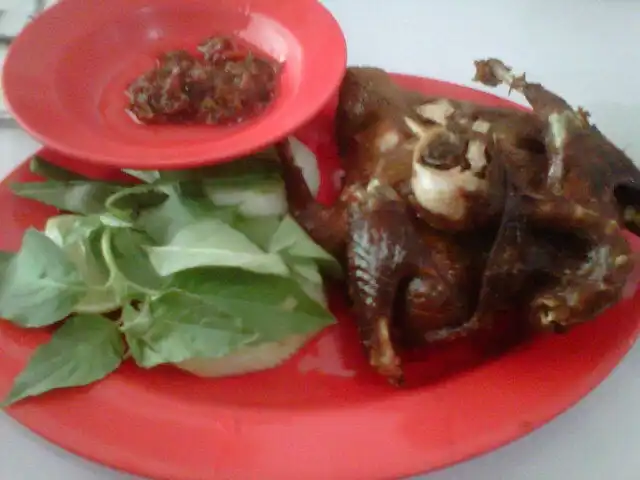 Gambar Makanan RM Mitra 88 (burung dara goreng) 1