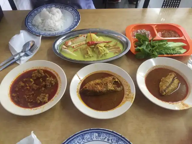 Restoran Kari Kepala Ikan Haji Isenin @ Semabok, Melaka Food Photo 9